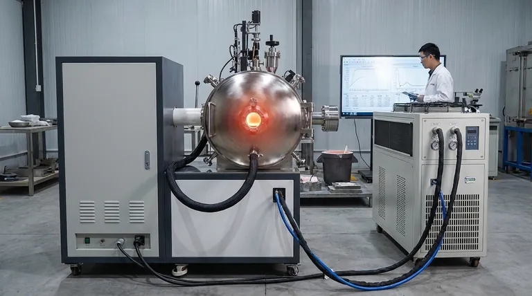 Qual è il ruolo fondamentale di un forno a fusione sotto vuoto nel processo di recupero del magnesio elementare dalla scoria? | Ottenere un recupero di metallo ad alta purezza