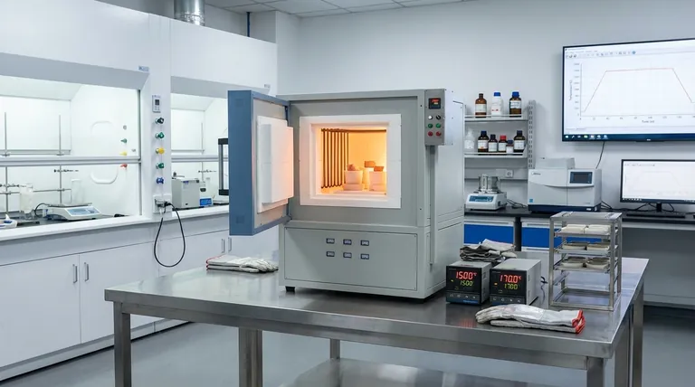 ما هي المواصفات النموذجية لأفران الصناديق المخبرية؟ ابحث عن الخيار المثالي لمعالجة المواد الخاصة بك