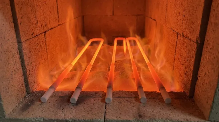 Por que é importante que um elemento de aquecimento cerâmico resista à deformação? Garanta confiabilidade e desempenho a longo prazo