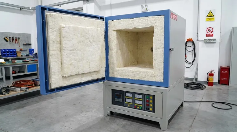 Quais são os benefícios dos mantos de fibra cerâmica de 150 mm de espessura em fornos? Aumente a eficiência e a segurança