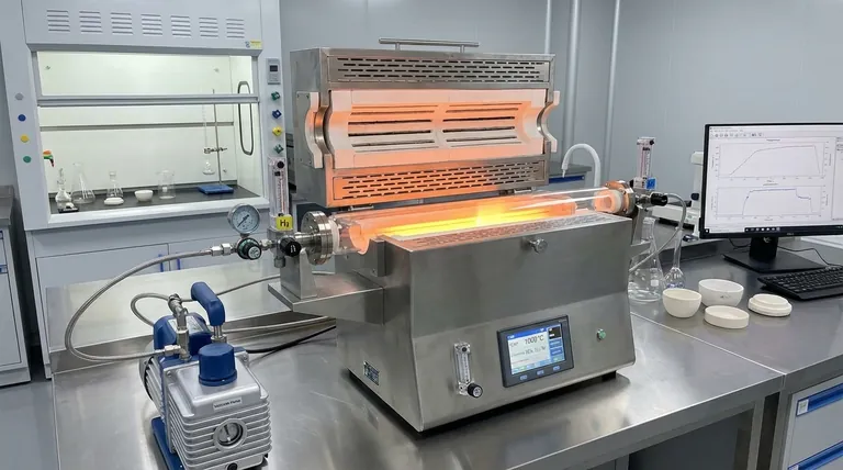 Qual é o propósito de usar um forno de sinterização tubular de alta temperatura para selenização? Otimizar a porosidade de PC-CNT