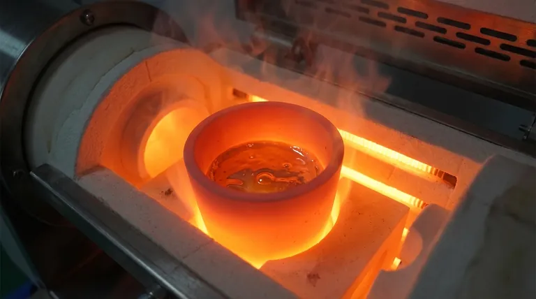 Qual é a função principal de um cadinho de alumina na preparação de vidro de blindagem B2O3–ZnO–BaO? Segredos do Processo Revelados