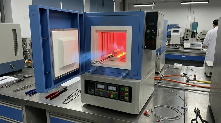 马弗炉中气体入口的位置如何影响温度分布?掌握热均匀性