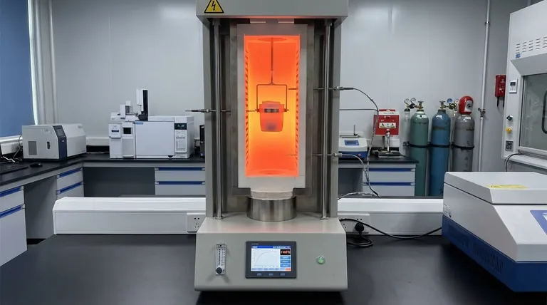 Как равномерное тепловое поле, обеспечиваемое трубчатой сопротивляющейся печью, влияет на эксперименты по фазовому равновесию?