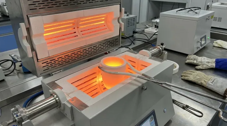 لماذا تُستخدم بوتقات الألومينا عالية النقاء لاحتواء الفولاذ المنصهر عالي السيليكون؟ ضمان النقاء والاستقرار الحراري