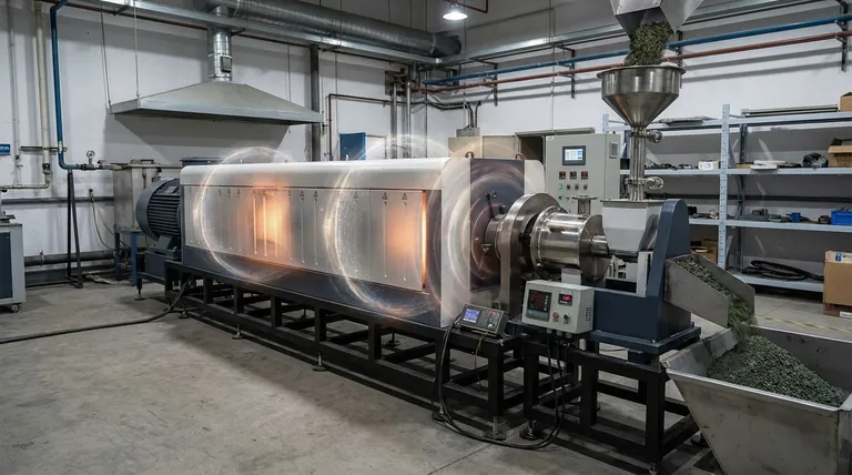 高功率微波系统在铀焙烧中的作用机理是什么?通过体积加热解锁效率