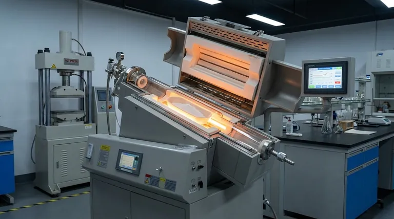 为什么Yb:CaF2纳米粉末在真空炉中进行低温煅烧是必要的?实现光学完美