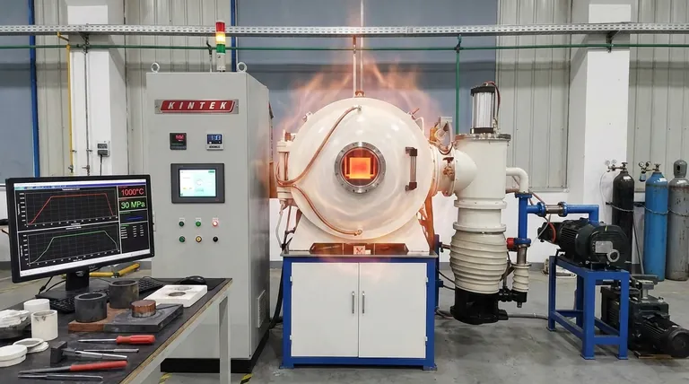 Perché gli stampi in grafite sono necessari durante il processo di sinterizzazione a pressatura a caldo di Fe-Cu-Ni-Sn-VN? Strumenti essenziali per la sinterizzazione