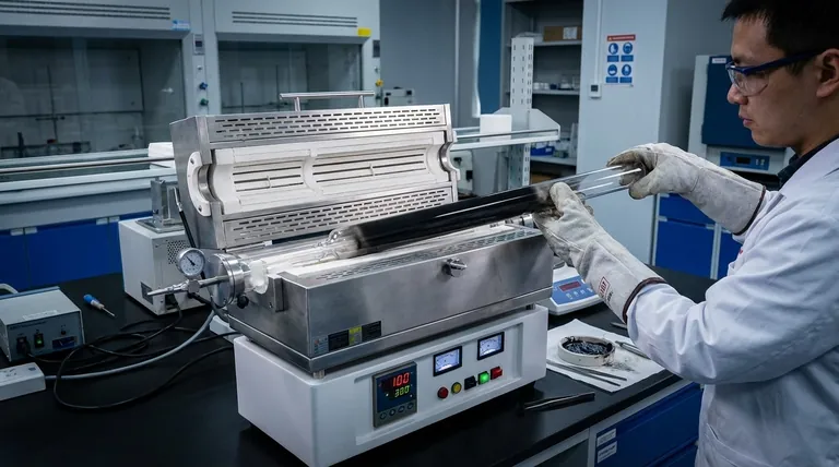 碳涂层石英管的目的是什么?通过布里奇曼法促进晶体生长