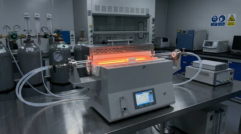 Como os sistemas de forno tubular controlado atingem a regulação da atmosfera? Estudo das Leis de Transformação de Fase da Zircônia