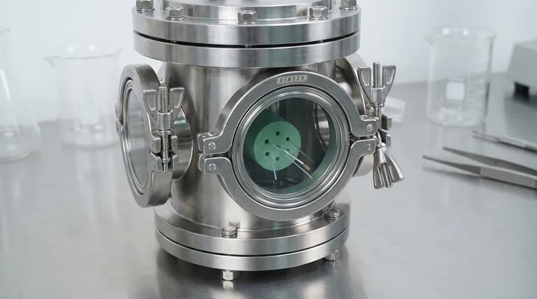 유기 왁스 바인더를 유리 분말에 첨가하는 목적은 무엇인가요? 유리 밀봉 시 구조적 무결성 강화