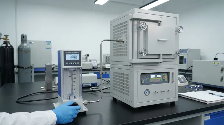 熱分解中に高精度窒素流量計が不可欠な理由は何ですか?完璧な炭化物の準備を保証する