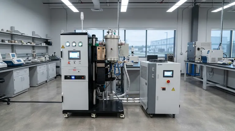 Qual é o papel principal de um forno de recozimento a vácuo? Otimizar a microestrutura e a condutividade do AlSi10Mg LPBF