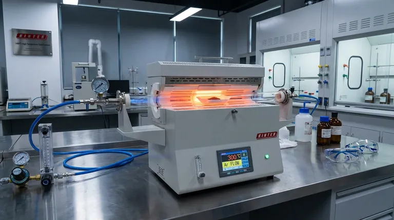 ¿Cuál es el papel del proceso de recocido en horno tubular en la síntesis de Si@SnO2? Lograr nanorecubrimientos precisos