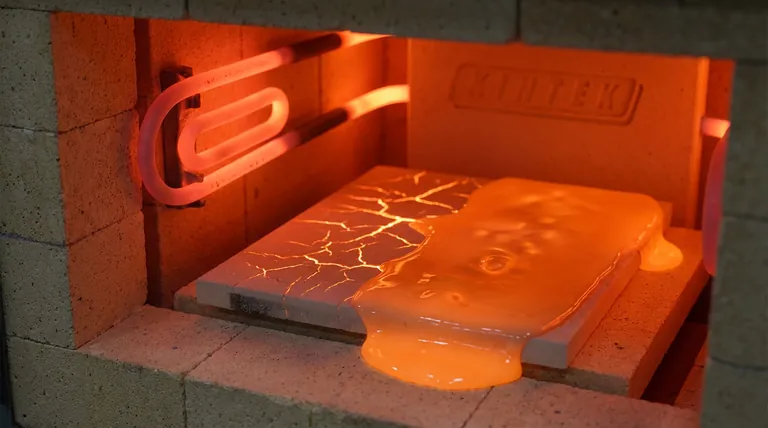 Como o frit de vidro funciona em revestimentos de SiOC? Melhora a Densidade da Barreira com Reparação em Fase Líquida