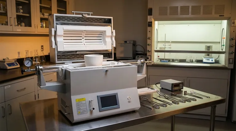 ما هي مزايا أفران البوتقة؟ تحقيق صهر مرن ومنخفض التكلفة للمعادن للكميات الصغيرة