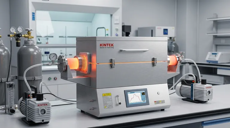 Какова рабочая температура кварцевой трубчатой печи? Ключевые ограничения и практические аспекты применения