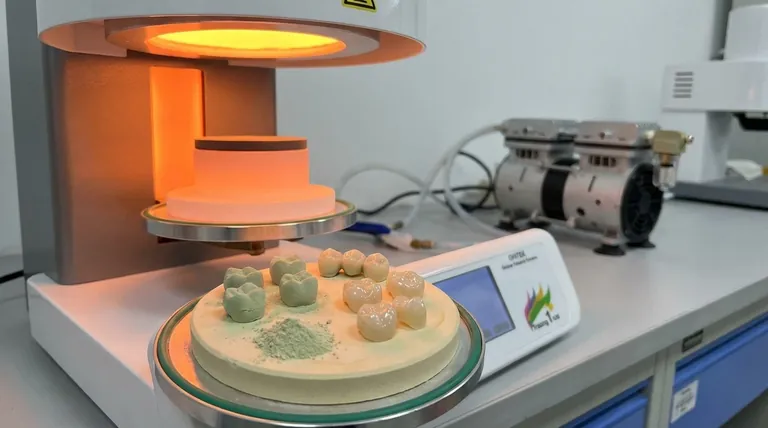 소결 공정은 어떻게 작동하나요? 분말에서 고체로의 변환 기술을 마스터하세요