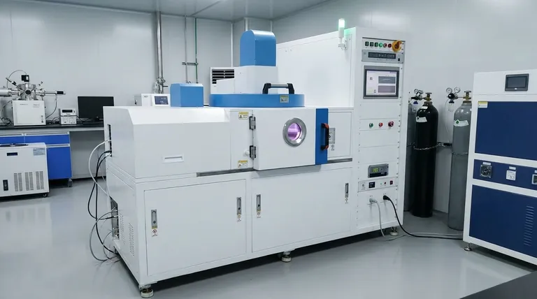 ما هو الغرض من الترسيب الكيميائي للبخار المعزز بالبلازما (PECVD)؟ تمكين ترسيب الأغشية الرقيقة عالية الجودة في درجات حرارة منخفضة