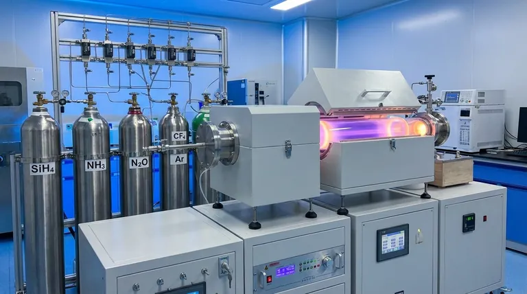 Какие газы используются в PECVD? Освойте химию для получения превосходных тонких пленок