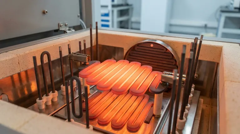 가열 요소로 사용되기에 적합한 재료가 갖추어야 할 특성은 무엇인가요? 고온 성능을 위한 핵심 특성