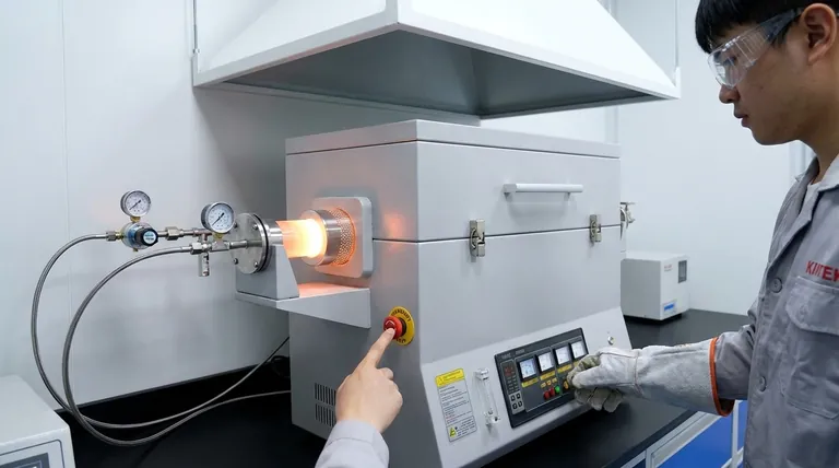 Welche Sicherheitsmerkmale sind in einem Hochtemperatur-Rohrofen enthalten? Sorgen Sie für einen sicheren Betrieb bei extremer Hitze