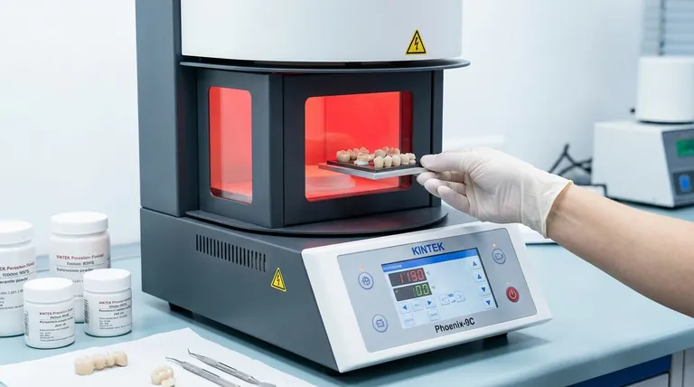 Qual è lo scopo di un forno per porcellana dentale? Trasformare le ceramiche in restauri dentali durevoli ed esteticamente gradevoli