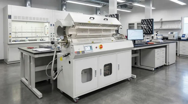 ¿Cuáles son las aplicaciones ideales para los hornos de retorta rotatorios? Logre un Tratamiento Térmico Uniforme para Piezas Pequeñas