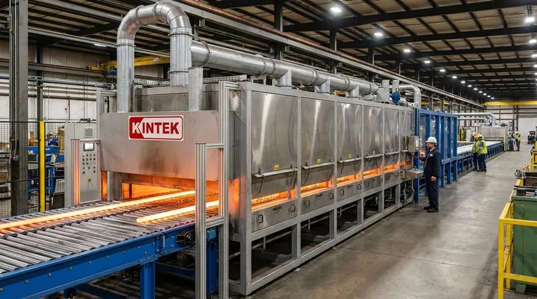 Pour quel type de production les fours continus sont-ils privilégiés ? Traitement de pièces standardisées et à grand volume