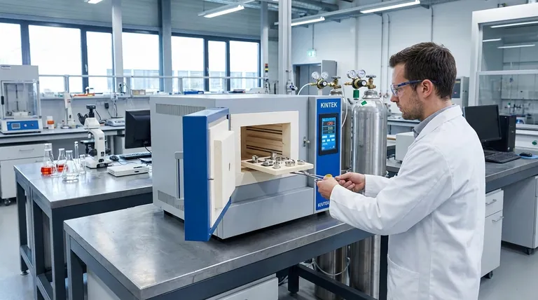 리테르트로(열처리로)의 구체적인 사용 사례는 무엇인가요? 고온 대기 제어에 필수적입니다.