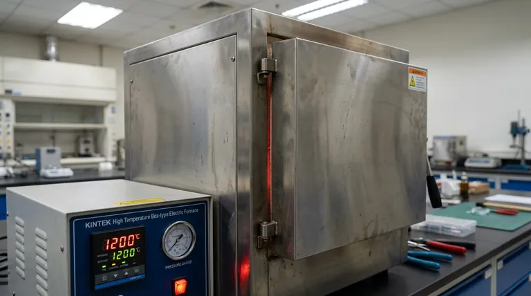 상자형 전기로의 온도는 어떻게 제어되나요? 실험실을 위한 정밀한 열 조절 마스터하기
