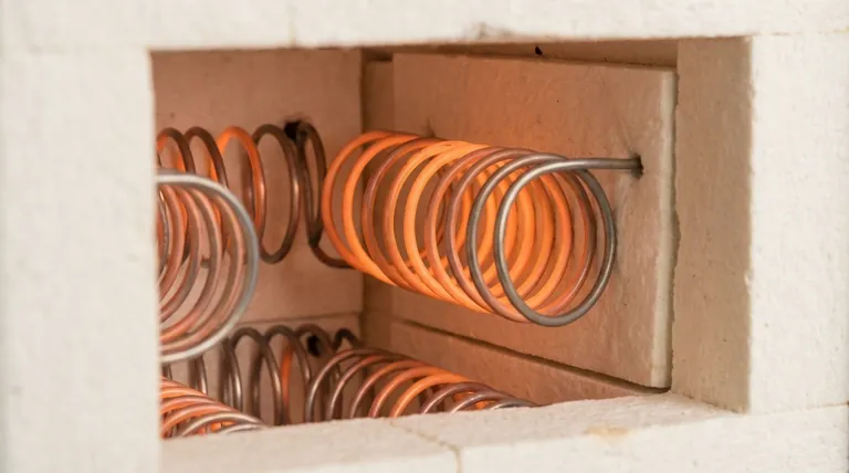 Какие типы нагревательных элементов используются в печах с температурой ниже 1200°C? Узнайте о лучших вариантах для вашей лаборатории