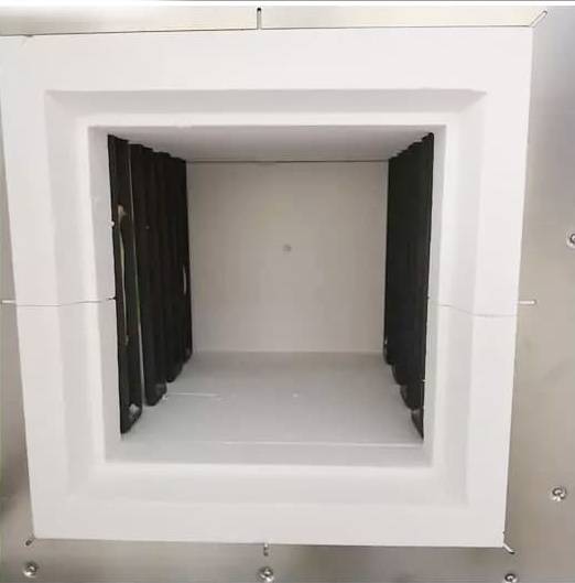 intérieur du four à moufle 1400℃